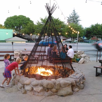 Bubba's SmokeHouse & Spirits - Barbeque Near Me - Paso Robles, California