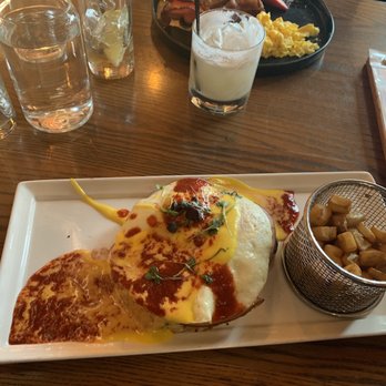Hollow Spirits Distillery - Eggs Benedicto with red chili hollandaise - Beer, Wine & Spirits Near Me - Albuquerque, New Mexico