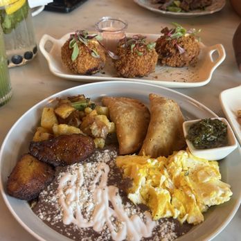 Mamimosas - Mami's breakfast. Beef empanada, eggs, potato, beans and plantain. - Breakfast & Brunch Near Me - West Covina, California