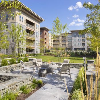 Park Square - Park Square Courtyard - Apartments Near Me - King of Prussia, Pennsylvania Park Square - Park Square Courtyard - Apartments Near Me - King of Prussia, Pennsylvania