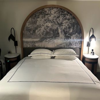 Kimpton Cottonwood Hotel - Hotels Near Me - Omaha, Nebraska Kimpton Cottonwood Hotel - Hotels Near Me - Omaha, Nebraska