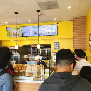 Beard Papa's - Desserts Near Me - Los Angeles, California