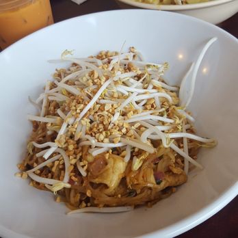Chow Thai - Chicken Pad thai and Chiang Mai Noodles - Thai Near Me - Charleston, West Virginia Chow Thai - Chicken Pad thai and Chiang Mai Noodles - Thai Near Me - Charleston, West Virginia