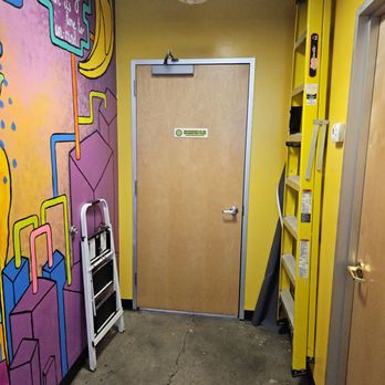 JuiceLand - Decor - Juice Bars & Smoothies Near Me - Austin, Texas