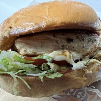 Classic Burgers - Grilled Chicken Sandwich - Burgers Near Me - Apple Valley, California
