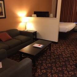 Econo Lodge Inn & Suites - King suite