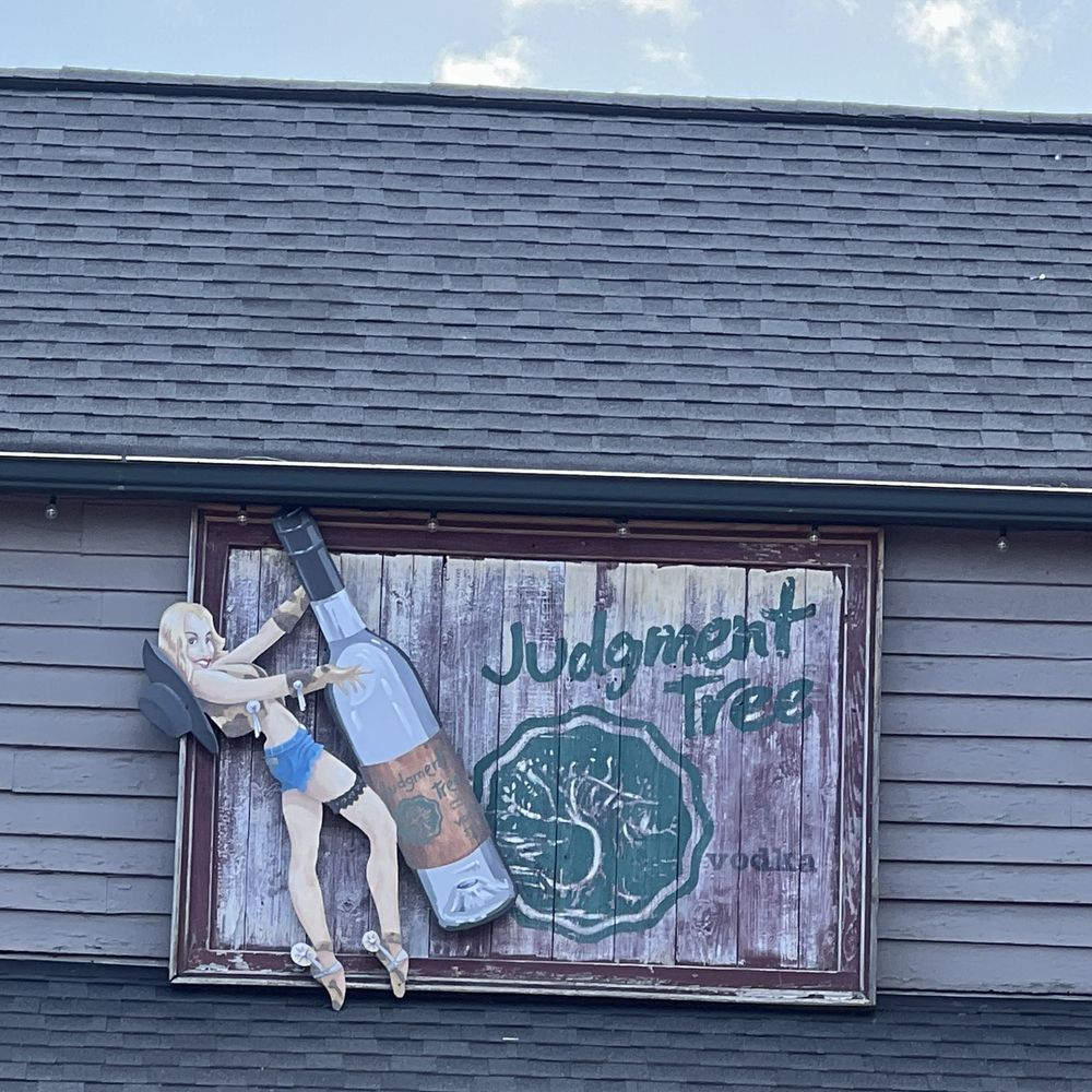 Sugar Creek Winery - Wineries Near Me - Defiance, Missouri Sugar Creek Winery - Wineries Near Me - Defiance, Missouri
