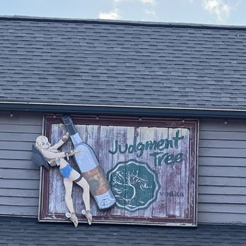 Sugar Creek Winery - Wineries Near Me - Defiance, Missouri Sugar Creek Winery - Wineries Near Me - Defiance, Missouri