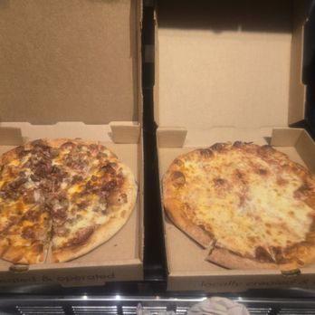 Mangieri's Pizza Cafe - Capo (presumably) & cheese pizza - Italian Near Me - Austin, Texas