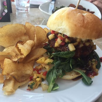 Creekside Grille Restaurant - Pig Burger with potato chips. - New American Near Me - Temecula, California
