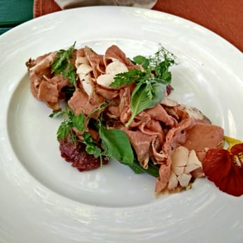 Weingut Hutter - Austrian Near Me - Krems an der Donau, 3