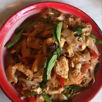 Rim Tanon - Pad Kee Mao - Thai Near Me - Houston, Texas Rim Tanon - Pad Kee Mao - Thai Near Me - Houston, Texas