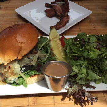 State & Fig - Fig burger - Cafes Near Me - Santa Barbara, California State & Fig - Fig burger - Cafes Near Me - Santa Barbara, California