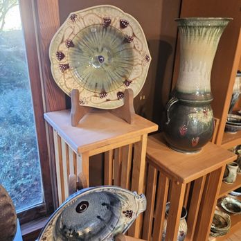 Dirtworks Pottery - Home Decor Near Me - Seagrove, North Carolina Dirtworks Pottery - Home Decor Near Me - Seagrove, North Carolina