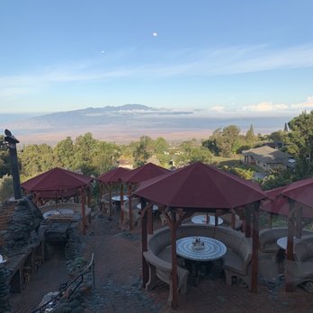 Kula Lodge & Restaurant - Outdoor seating - Breakfast & Brunch Near Me - Kula, Hawaii Kula Lodge & Restaurant - Outdoor seating - Breakfast & Brunch Near Me - Kula, Hawaii