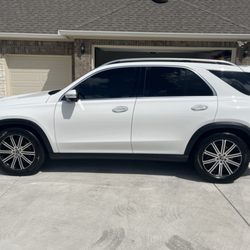 J V Detail Mobile Carwash - Cleaned up this beautiful Mercedes