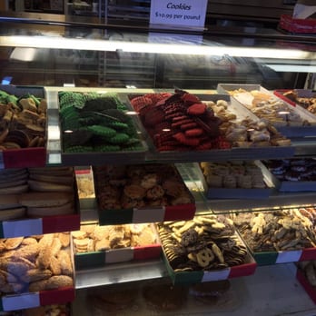 DB Pickles - Plenty of deserts - Bakeries Near Me - Ormond Beach, Florida
