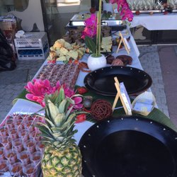 Les Délices de Mami-Wata - Le buffet attend les accras