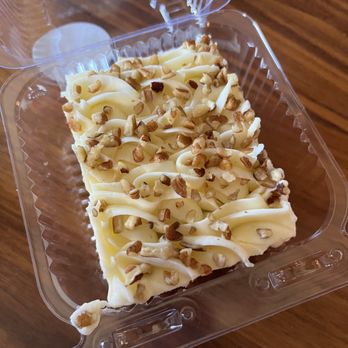 Izzio Bakery - Carrot Cake - Bakeries Near Me - Denver, Colorado Izzio Bakery - Carrot Cake - Bakeries Near Me - Denver, Colorado