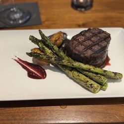 Filet dinner with beet confit, asparagus and fingerling potatoes
