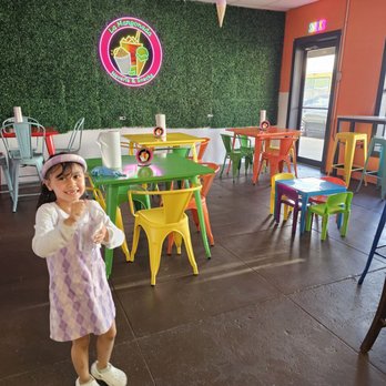 La Mangonada Neveria & Snacks - Cheery decor with charming hostess. - Ice Cream & Frozen Yogurt Near Me - Hope, Arkansas La Mangonada Neveria & Snacks - Cheery decor with charming hostess. - Ice Cream & Frozen Yogurt Near Me - Hope, Arkansas