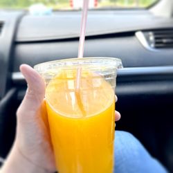 Michy's Chino Boricua - Mango drink