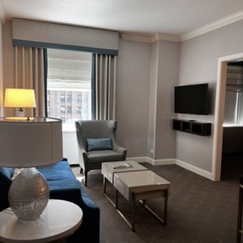 Fairmont Olympic Hotel, Seattle - One bedroom suite - Hotels Near Me - Seattle, Washington Fairmont Olympic Hotel, Seattle - One bedroom suite - Hotels Near Me - Seattle, Washington