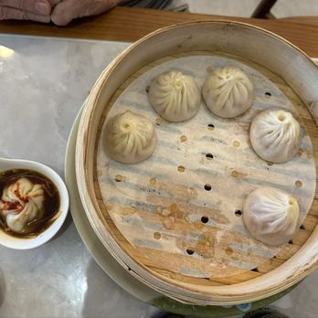 M Dumpling - Crab and pork soup dumpling. Yum! - Dim Sum Near Me - San Ramon, California M Dumpling - Crab and pork soup dumpling. Yum! - Dim Sum Near Me - San Ramon, California