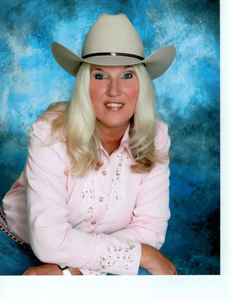 ANNE LAND REAL ESTATE - Updated March 2025 - 301 S Main St, Springtown ...