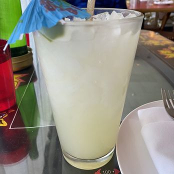 Na Na Thai - Lemongrass drink - Thai Near Me - Buellton, California Na Na Thai - Lemongrass drink - Thai Near Me - Buellton, California