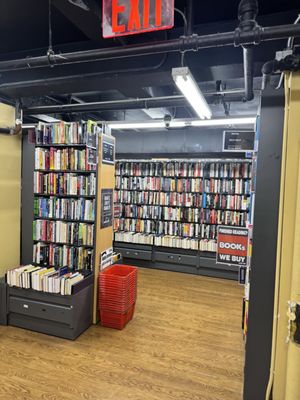 BOOKOFF New York Store by null