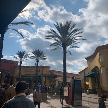 Desert Hills Premium Outlets - Shopping! - Shopping Centers Near Me - Cabazon, California Desert Hills Premium Outlets - Shopping! - Shopping Centers Near Me - Cabazon, California
