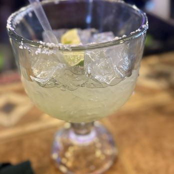 Cantarito's - Ummm, simple, refreshing, and not an acidic concentrated margarita - Mexican Near Me - Waukesha, Wisconsin Cantarito's - Ummm, simple, refreshing, and not an acidic concentrated margarita - Mexican Near Me - Waukesha, Wisconsin