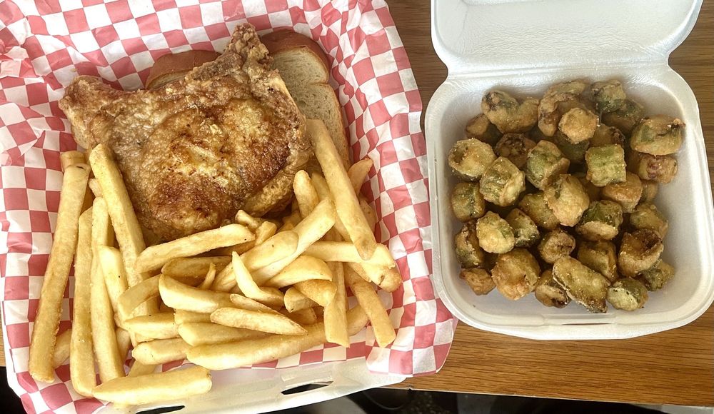 Granny's Fried Kitchen Logo
