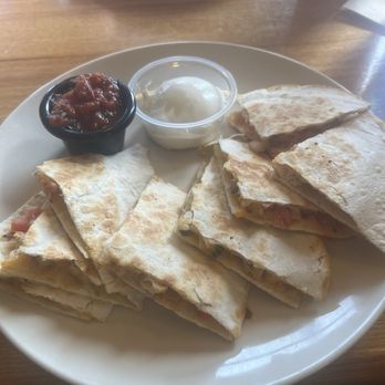 Applebee's Grill + Bar - Chicken Quesadilla - American Near Me - Plymouth, Minnesota Applebee's Grill + Bar - Chicken Quesadilla - American Near Me - Plymouth, Minnesota