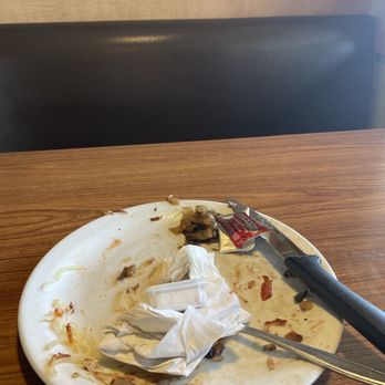 Denny's - American Near Me - Barstow, California