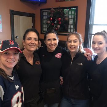 Lindy's Tavern - The awesome staff of Lindy's! They make the 70 mile trip a pleasure! - Seafood Near Me - North Smithfield, Rhode Island