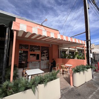 Whata Peach - Juice Bars & Smoothies Near Me - Valley Glen, California