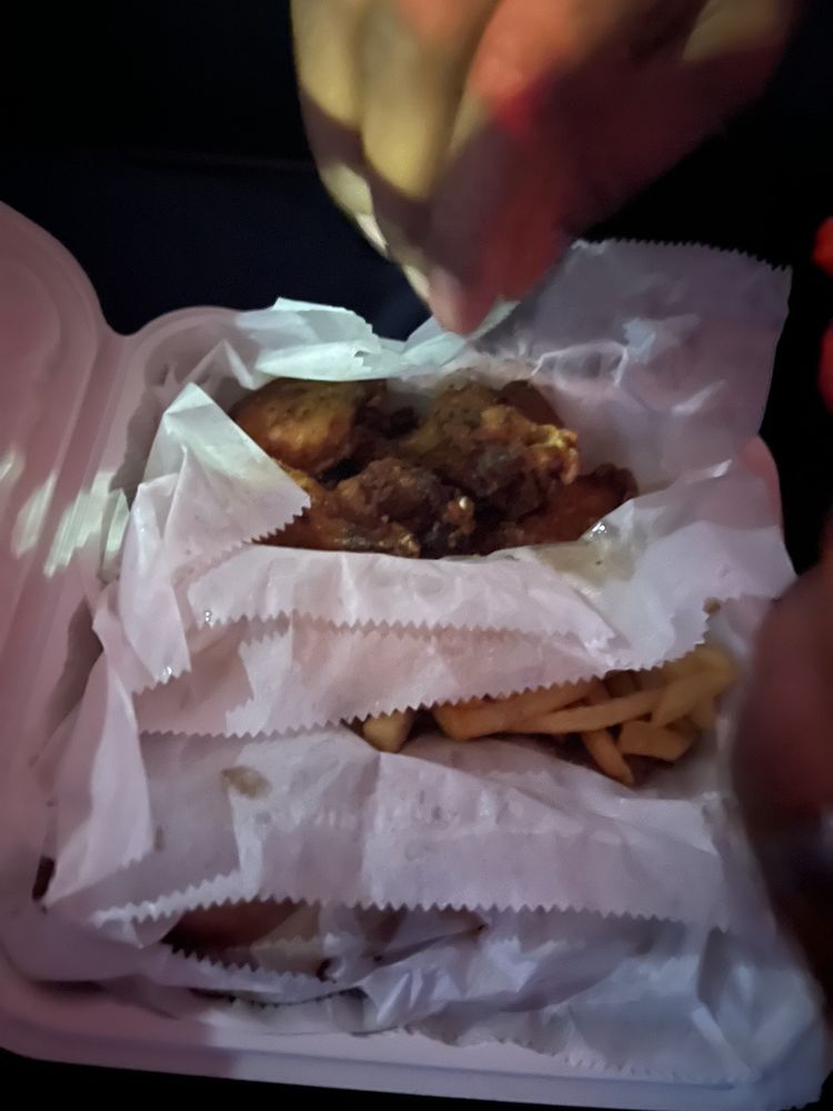 WING HEAVEN Updated September 2024 46 Photos & 64 Reviews 8979