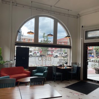 Brio Coffeehouse - Coffee & Tea Near Me - Waynesboro, Pennsylvania Brio Coffeehouse - Coffee & Tea Near Me - Waynesboro, Pennsylvania