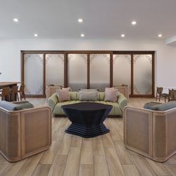 The Way Station - Lounge area