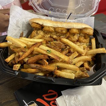 Detroit 75 Kitchen - Food Trucks Near Me - Detroit, Michigan Detroit 75 Kitchen - Food Trucks Near Me - Detroit, Michigan