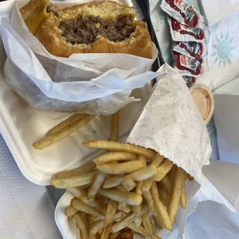 Dudes Drive Inn - Dude's burger with cheese only - Fast Food Near Me - Redding, California