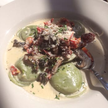 Thornton Winery - Spinach mushroom ravioli - Wineries Near Me - Temecula, California Thornton Winery - Spinach mushroom ravioli - Wineries Near Me - Temecula, California