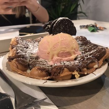 Chilly Bubbles And Co Cafe - custom bubble mochi waffle - Bubble Tea Near Me - Maitland, Florida