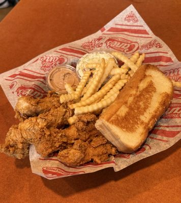 Raising Cane's Chicken Fingers by null