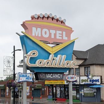 Cadillac Motel - Love the retro look and feel of this place. - Hotels Near Me - Niagara Falls, Ontario Cadillac Motel - Love the retro look and feel of this place. - Hotels Near Me - Niagara Falls, Ontario