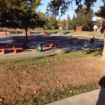 Swanston Park - Basketball court big enough for two games - Parks Near Me - Sacramento, California