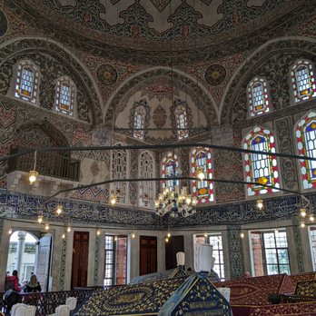 Sultan Ahmet Camii - Blue Mosque - @endoedibles on Instagram 03/15/23 - Landmarks & Historical Buildings Near Me - Istanbul, 34