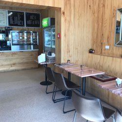 Ti Bay Cafe & Bakery - Counter